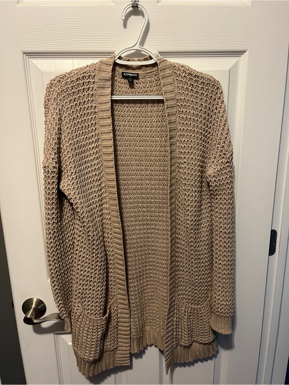 Express Open-Front Chunky Knit Cardigan in Taupe